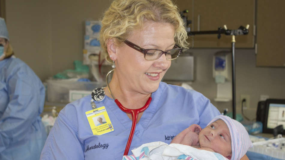 How to become a neonatal nurse