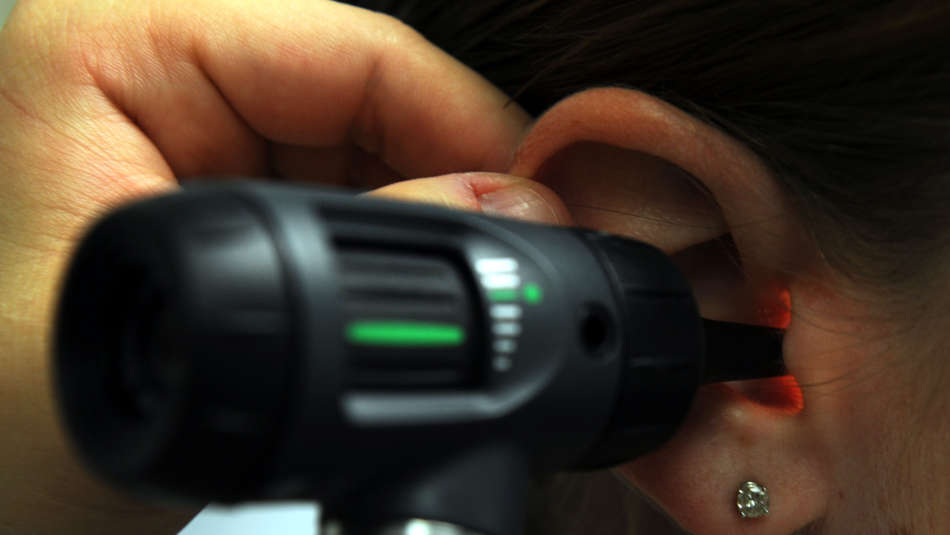 What is an otoscope